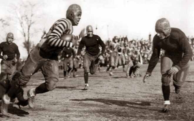 Willis Ward playing football for Northwestern High School in Detroit